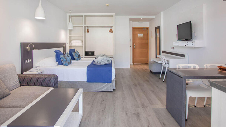 Servatur Casablanca Suites & Spa